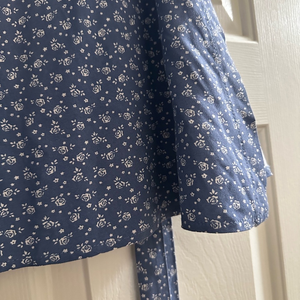 Brandy Melville Navy Floral Mini Skirt